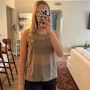 Lululemon top